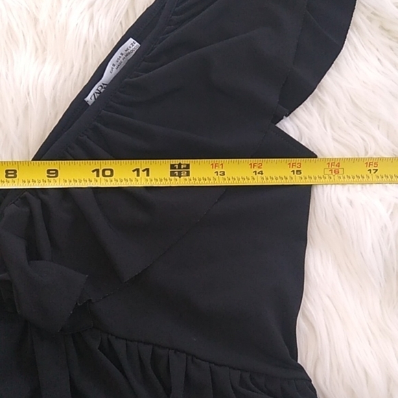 Zara Ruffled Deep V Neck Tank Top - Picture 13 of 14